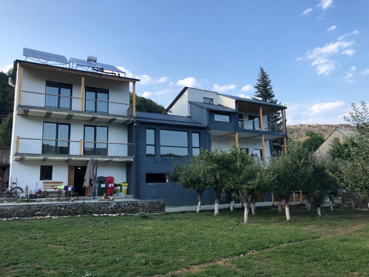 Vardeni Guesthouse Hrazdan Esterno foto